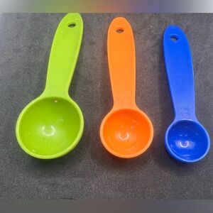🥰 4/$25 - Colorful Measuring Spoons Set